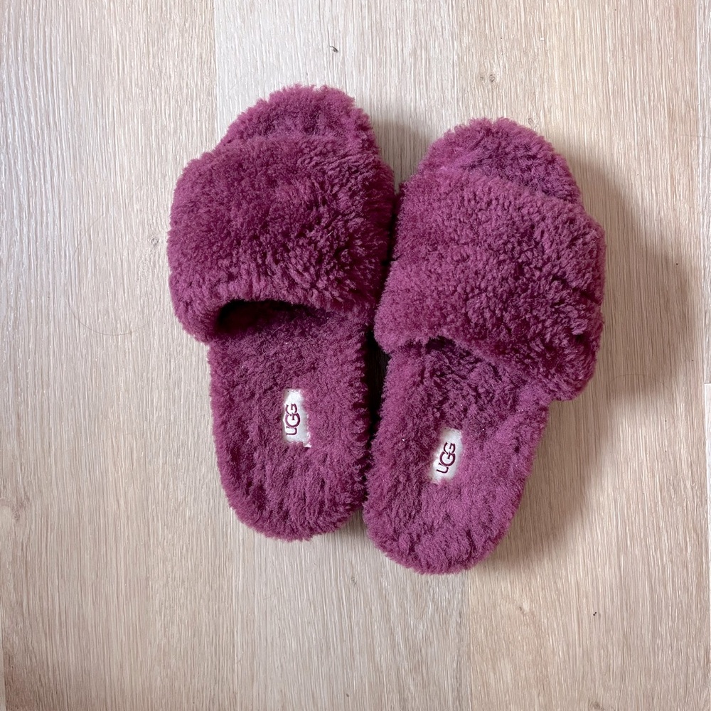 UGG Cozetta Maroon Slipper Slides